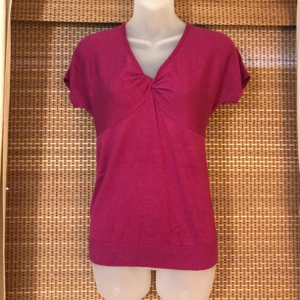 Banana Republic twist top light sweater